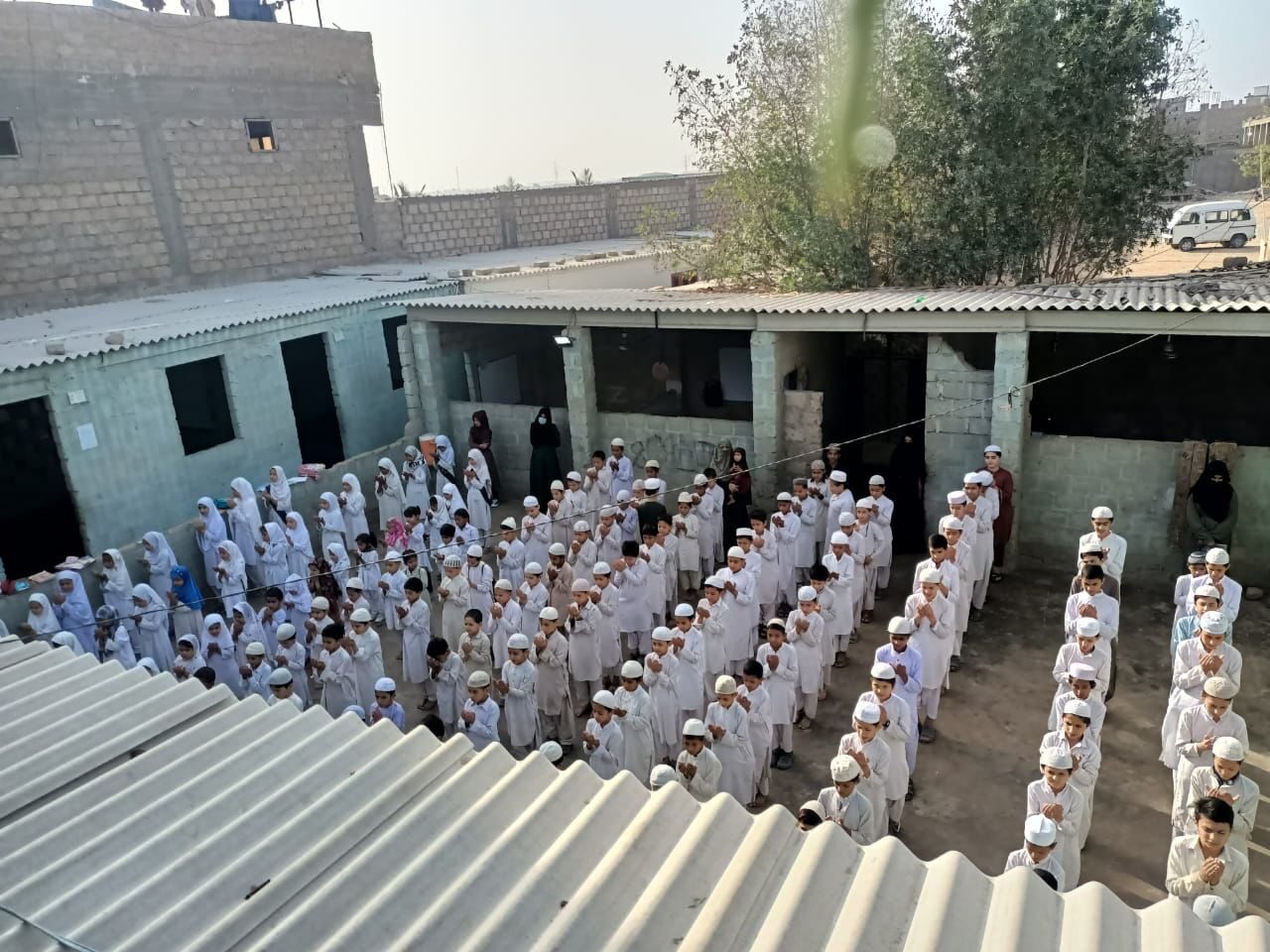 Students and learning environment at The Petrichor School, Jamia Baitul Ateeq Karachi